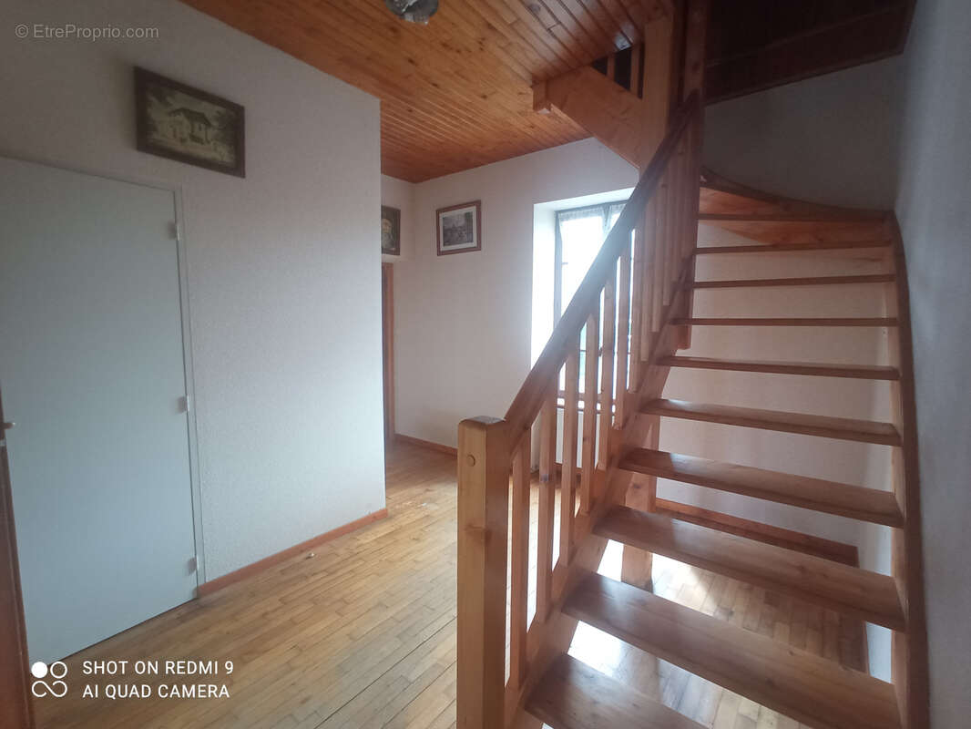 Maison à PONTGIBAUD