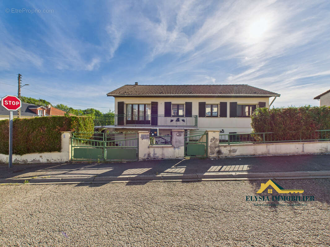 Maison à PAGNY-SUR-MOSELLE