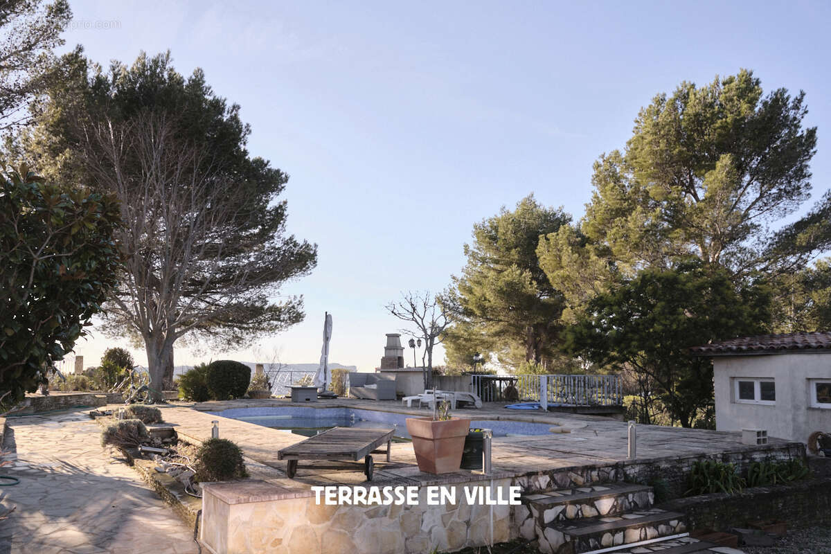 Maison à CARNOUX-EN-PROVENCE