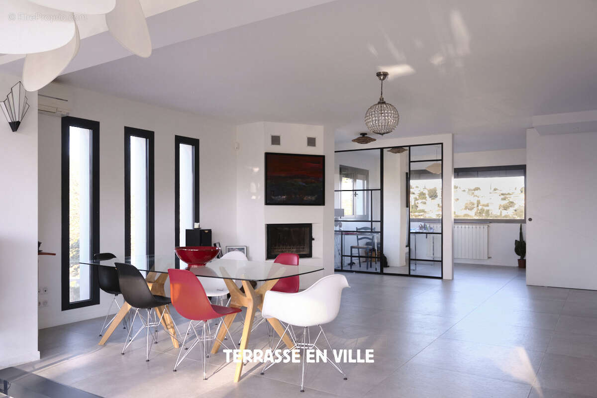 Maison à CARNOUX-EN-PROVENCE