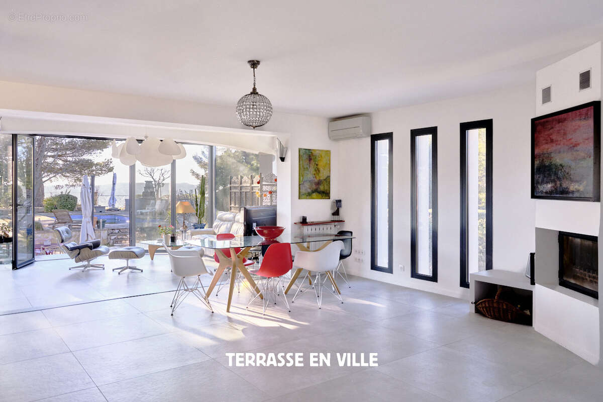 Maison à CARNOUX-EN-PROVENCE