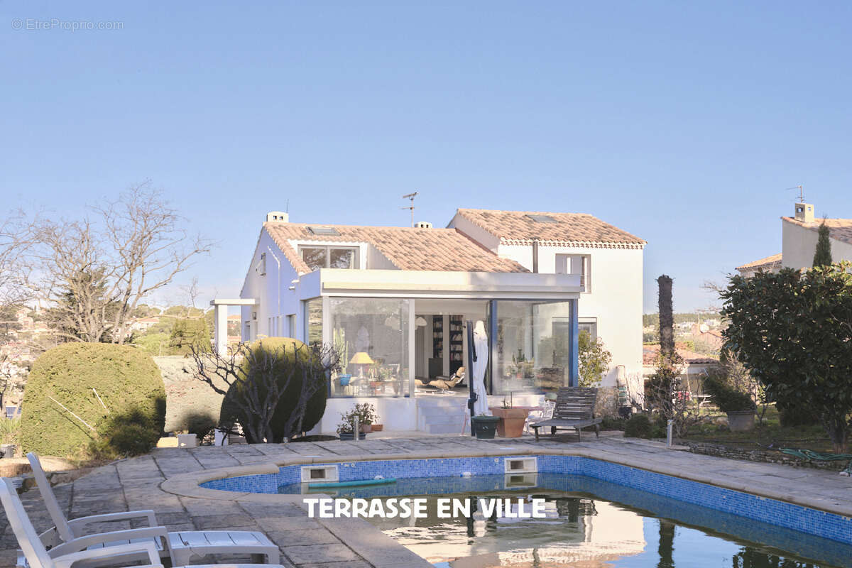 Maison à CARNOUX-EN-PROVENCE