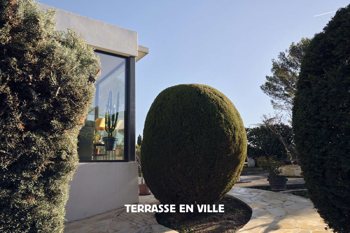 Maison à CARNOUX-EN-PROVENCE