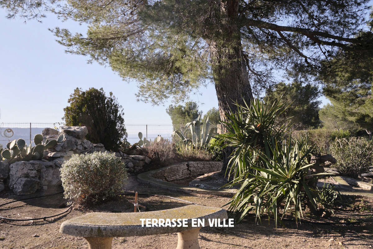 Maison à CARNOUX-EN-PROVENCE