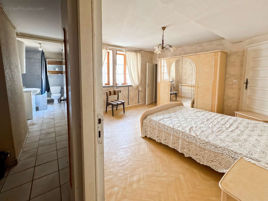 Appartement à TREVOUX