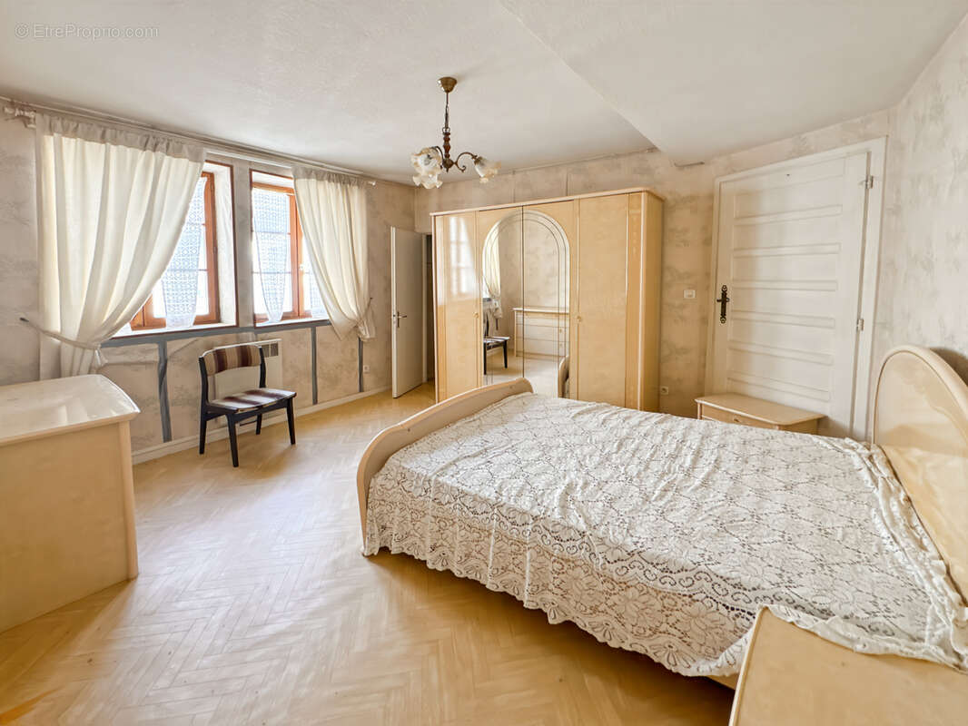 Appartement à TREVOUX