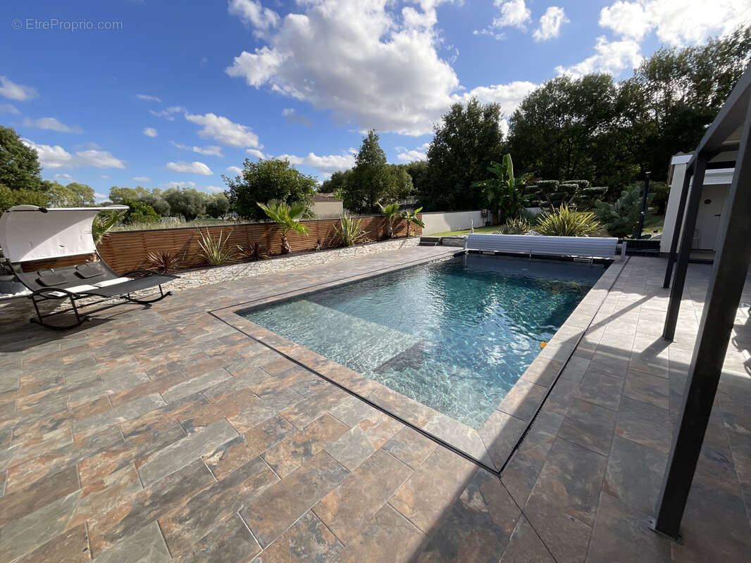 Maison à DIEUPENTALE