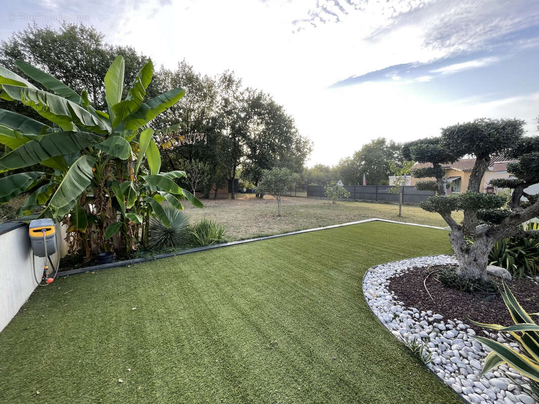 Maison à DIEUPENTALE