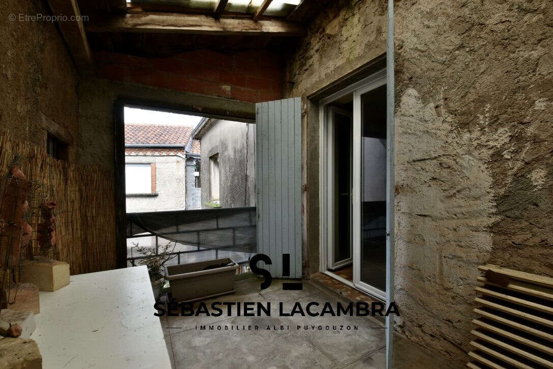 Maison à LE FRAYSSE