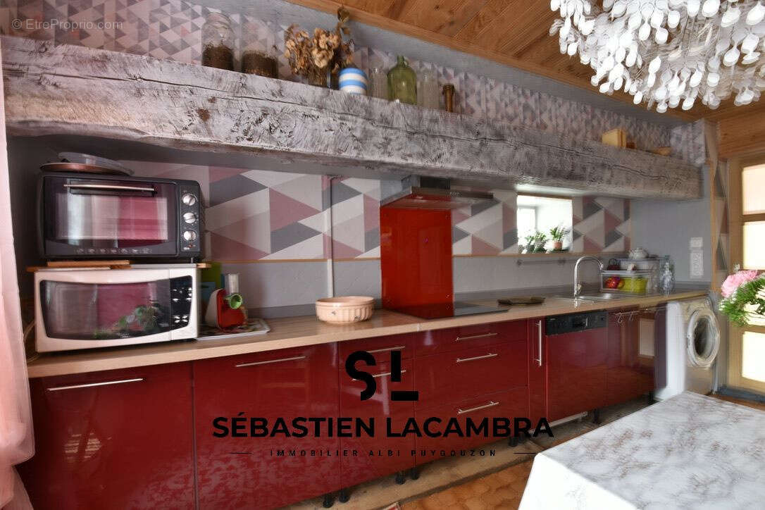 Maison à LE FRAYSSE