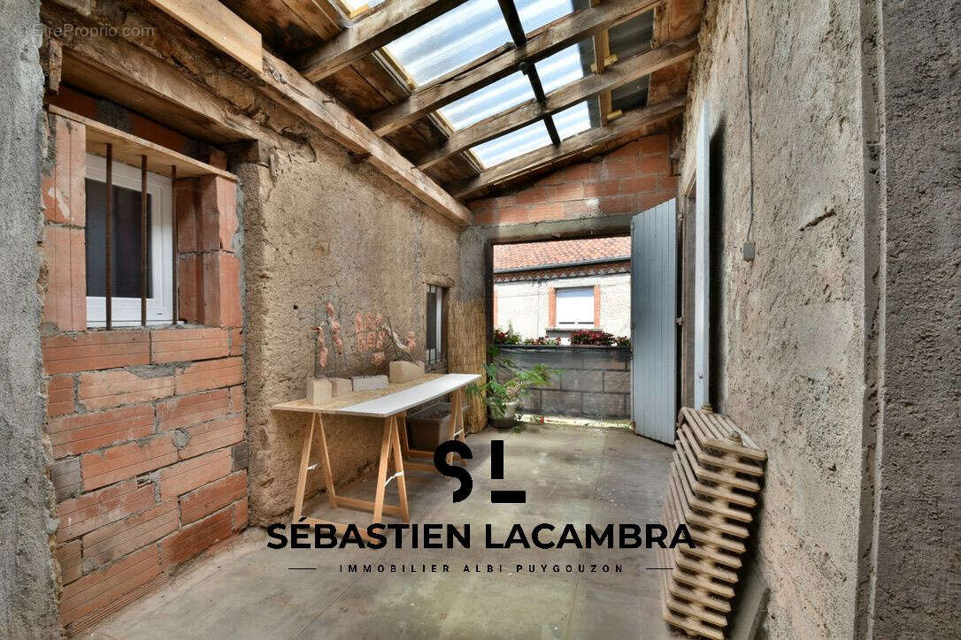 Maison à LE FRAYSSE