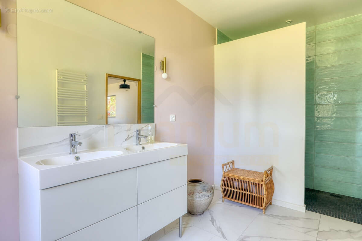 Maison à FORGES-LES-EAUX