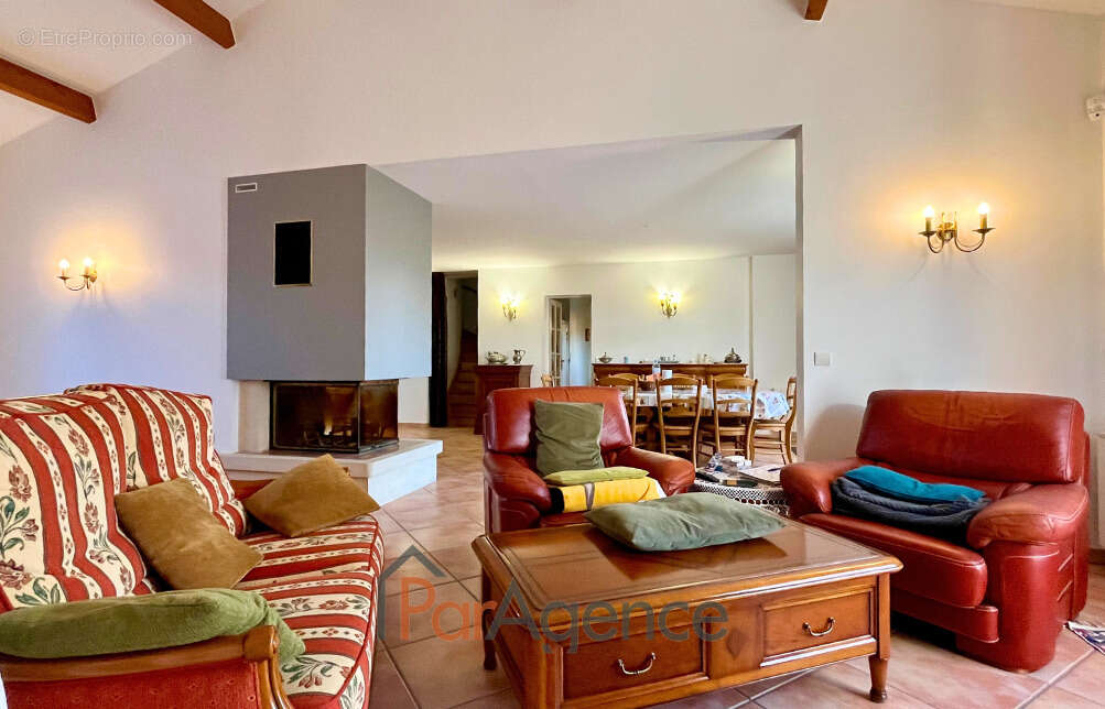 Maison à VAUX-SUR-MER