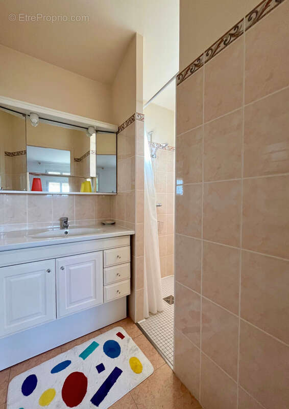 Maison à VAUX-SUR-MER