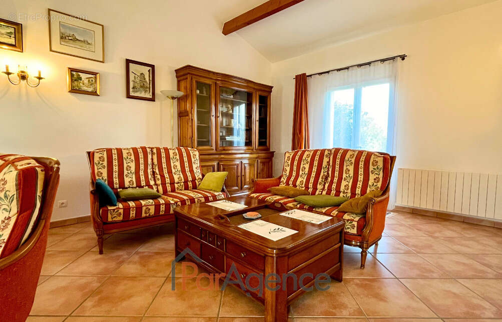 Maison à VAUX-SUR-MER