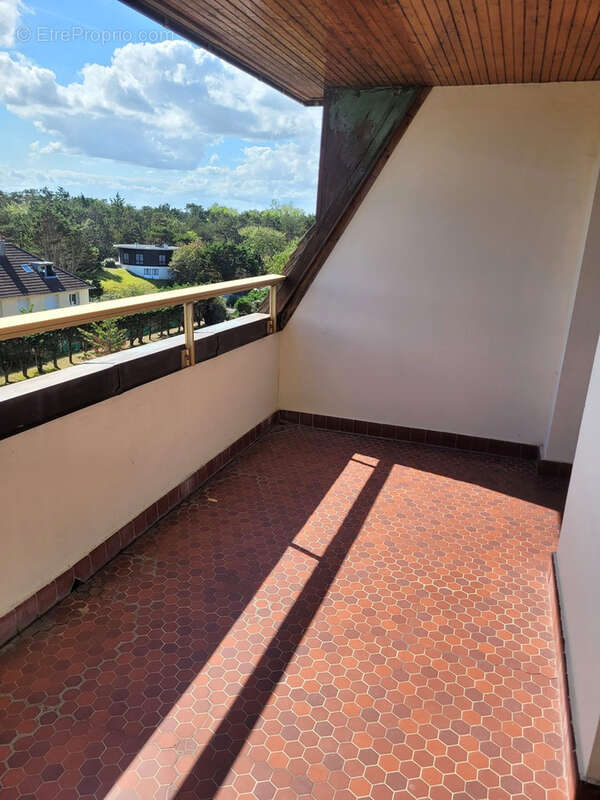 Appartement à VARAVILLE