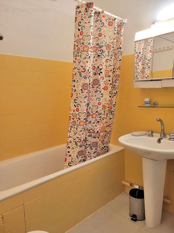 Appartement à VARAVILLE