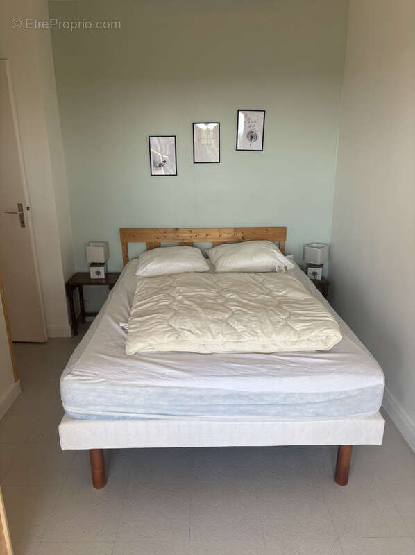 Appartement à VARAVILLE