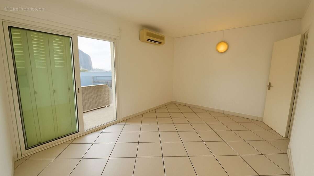 Appartement à SAINT-DENIS