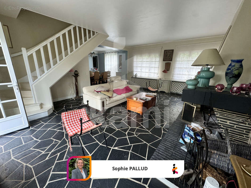 Maison à AULNAY-SOUS-BOIS