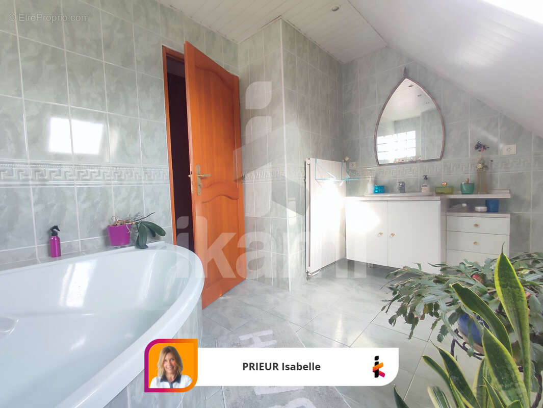 Maison à AULNAY-SOUS-BOIS