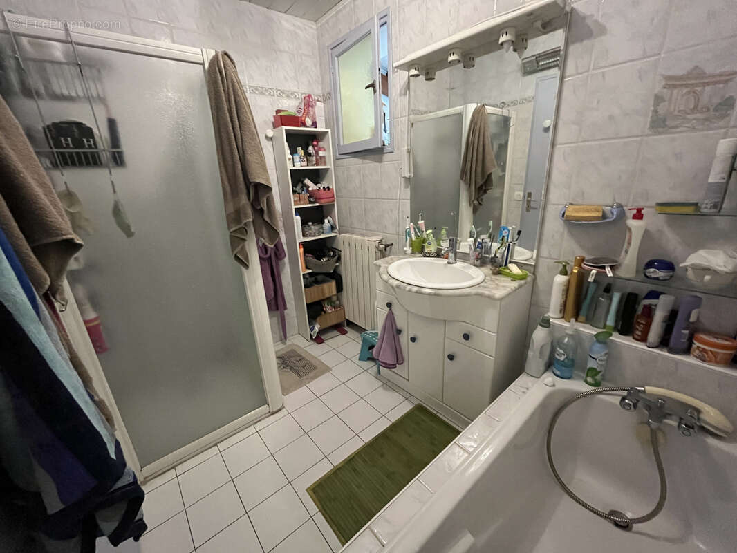 Maison à LAMARQUE-PONTACQ