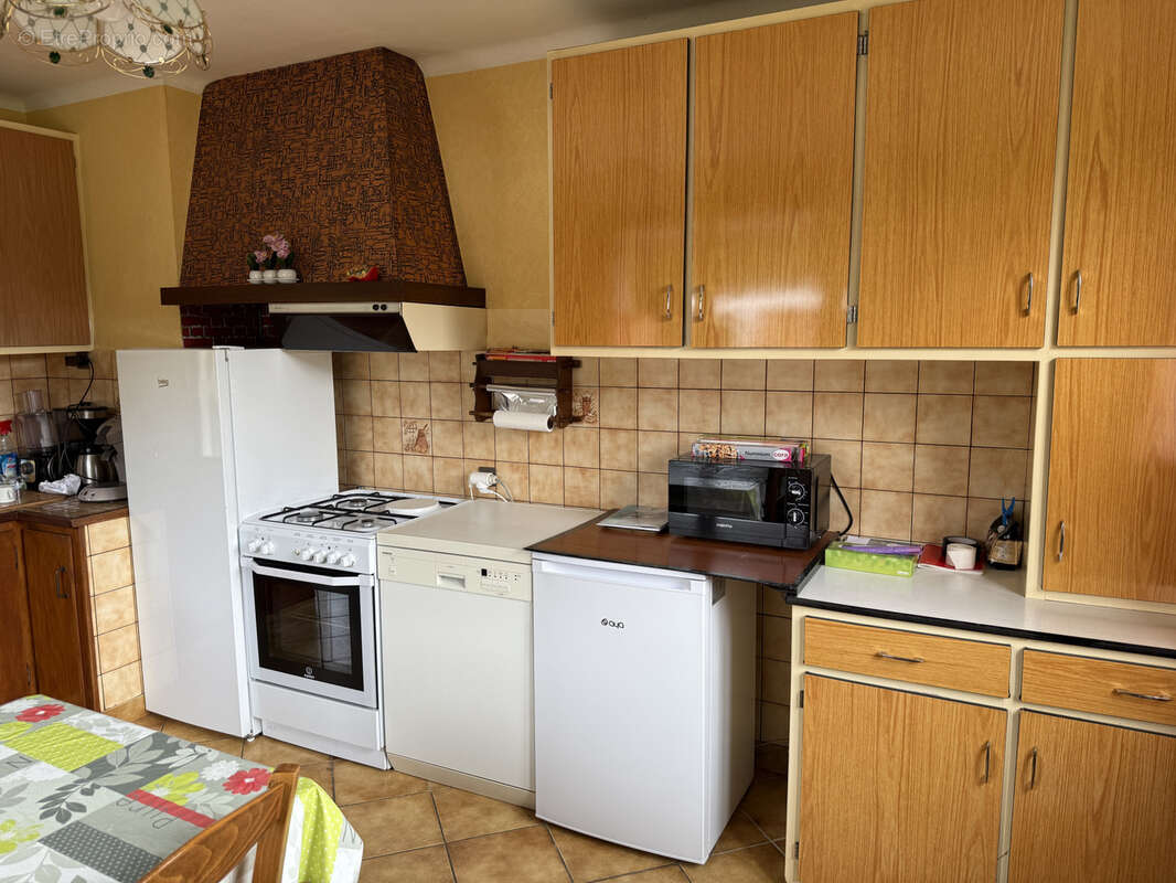 Maison à LE SYNDICAT