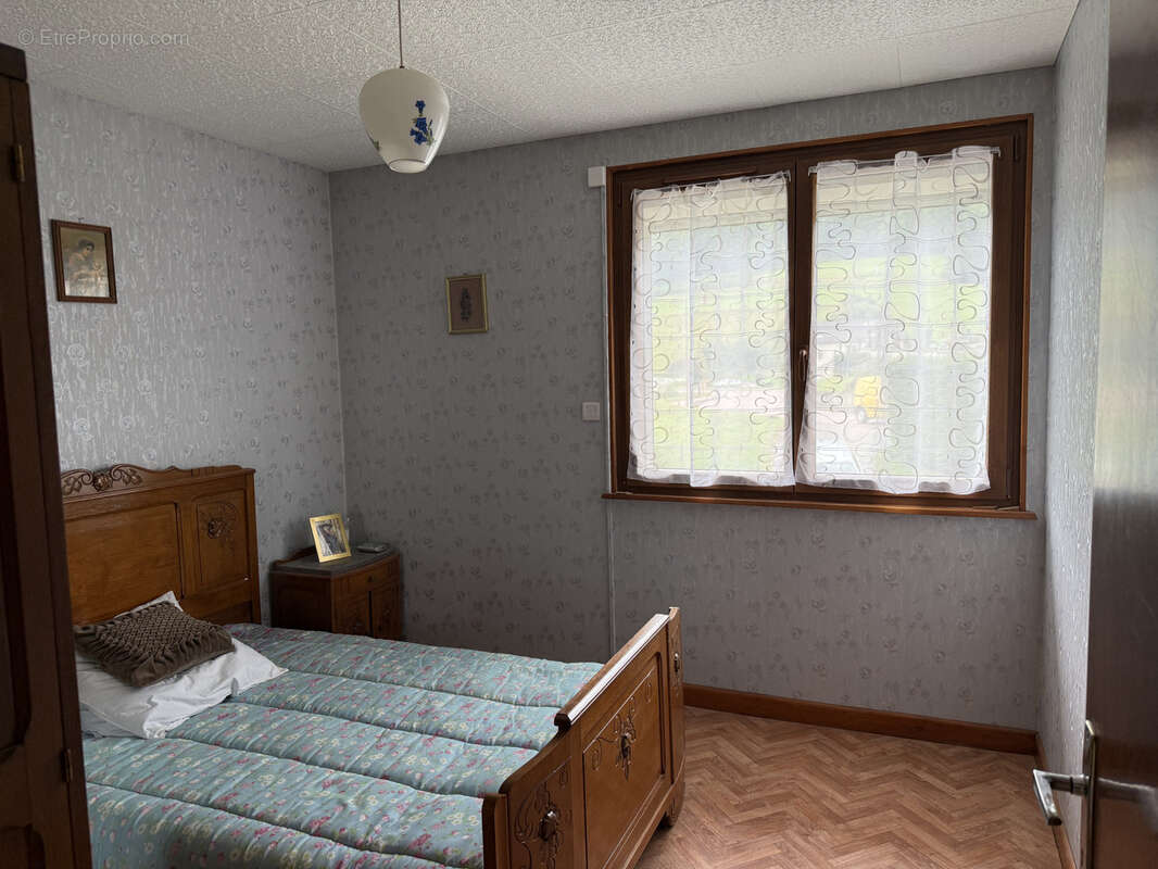 Maison à LE SYNDICAT