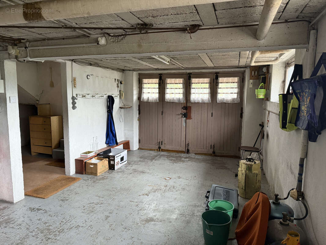 Maison à LE SYNDICAT