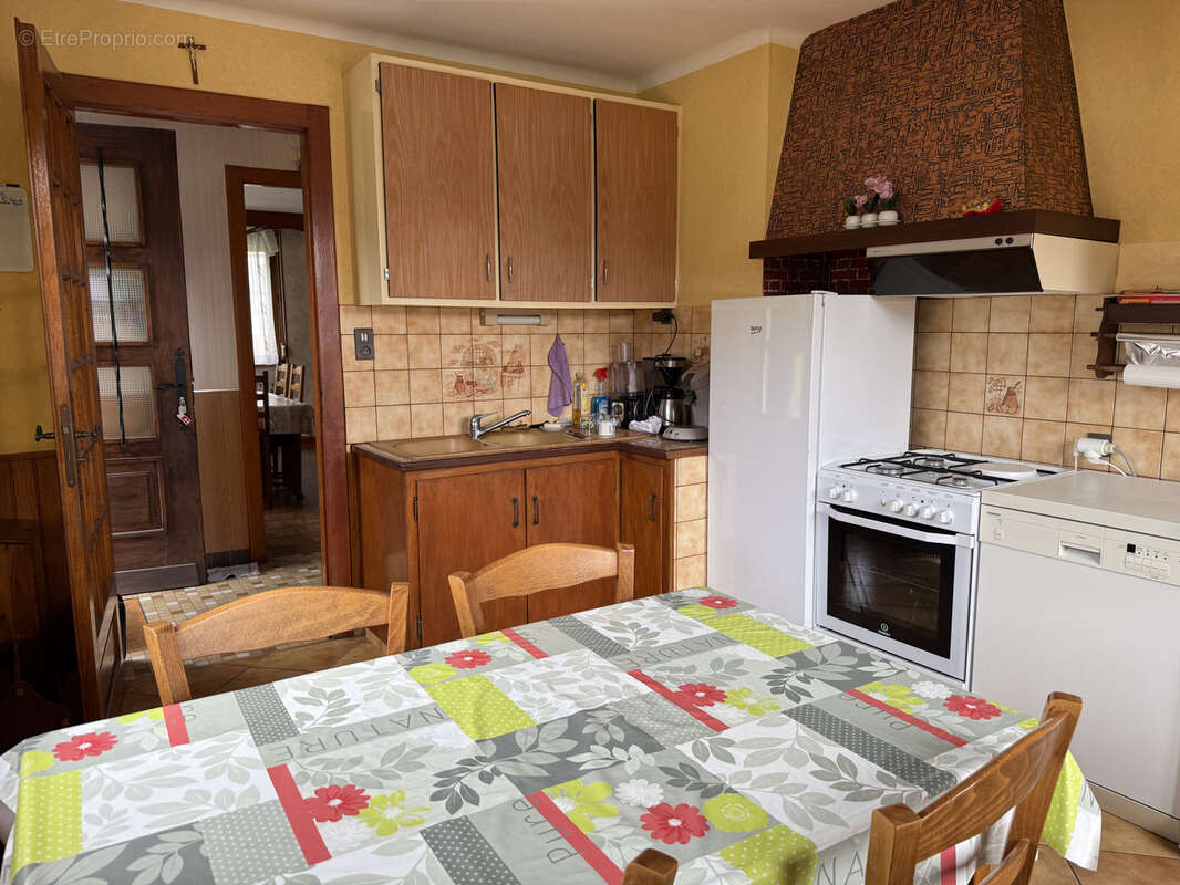 Maison à LE SYNDICAT