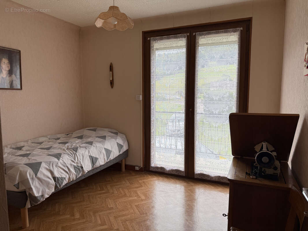 Maison à LE SYNDICAT