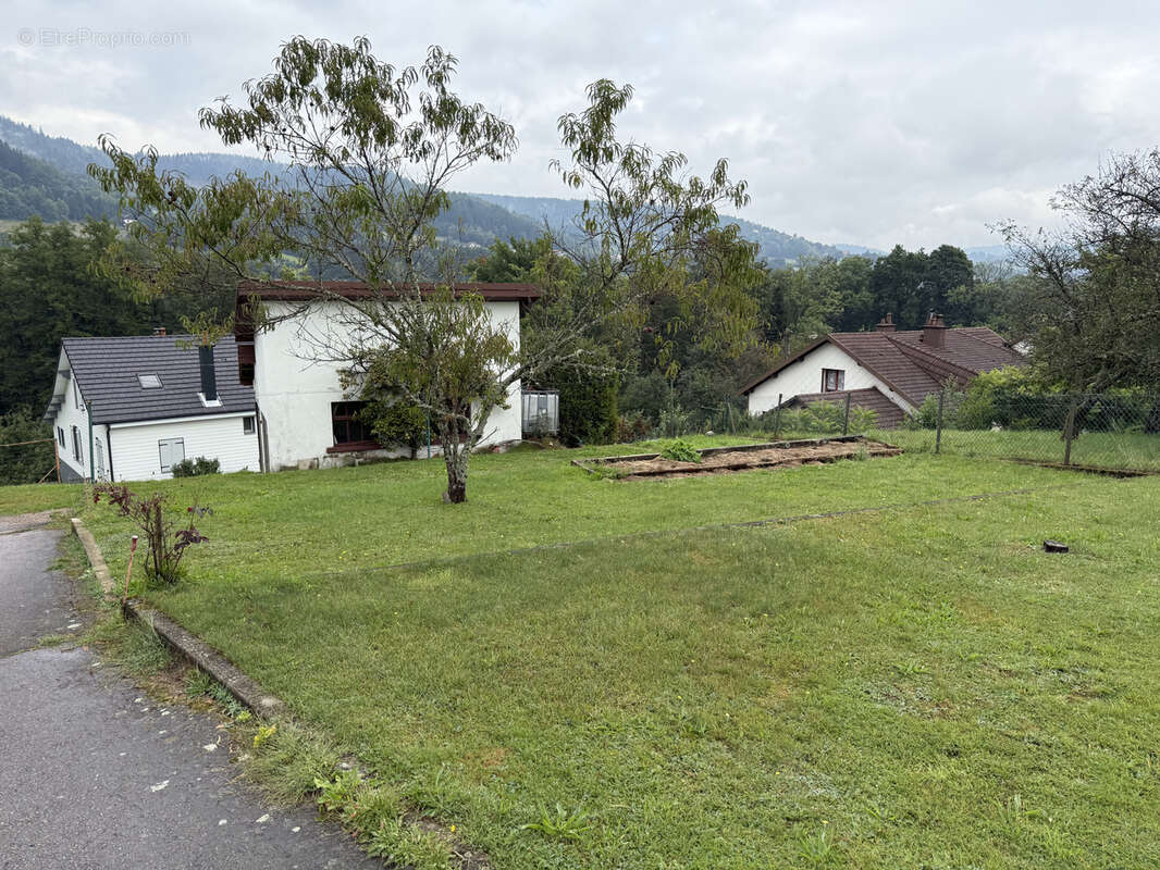 Maison à LE SYNDICAT