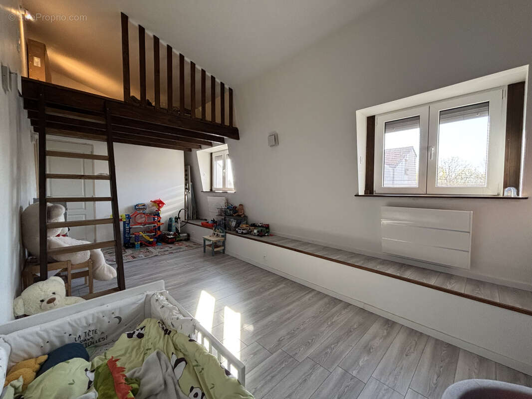 Maison à SARTROUVILLE