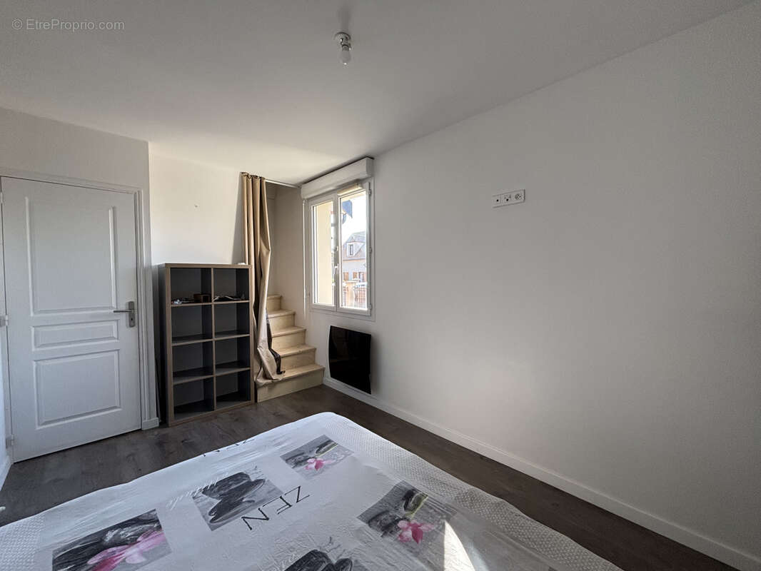 Maison à SARTROUVILLE