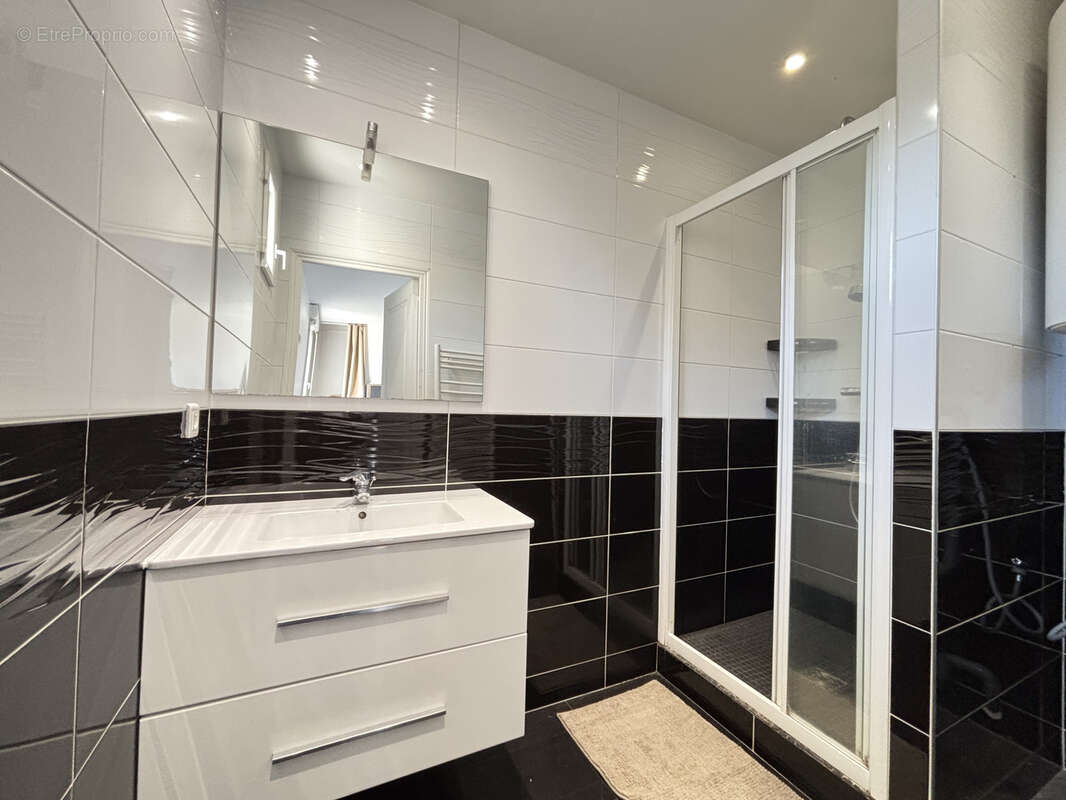 Maison à SARTROUVILLE