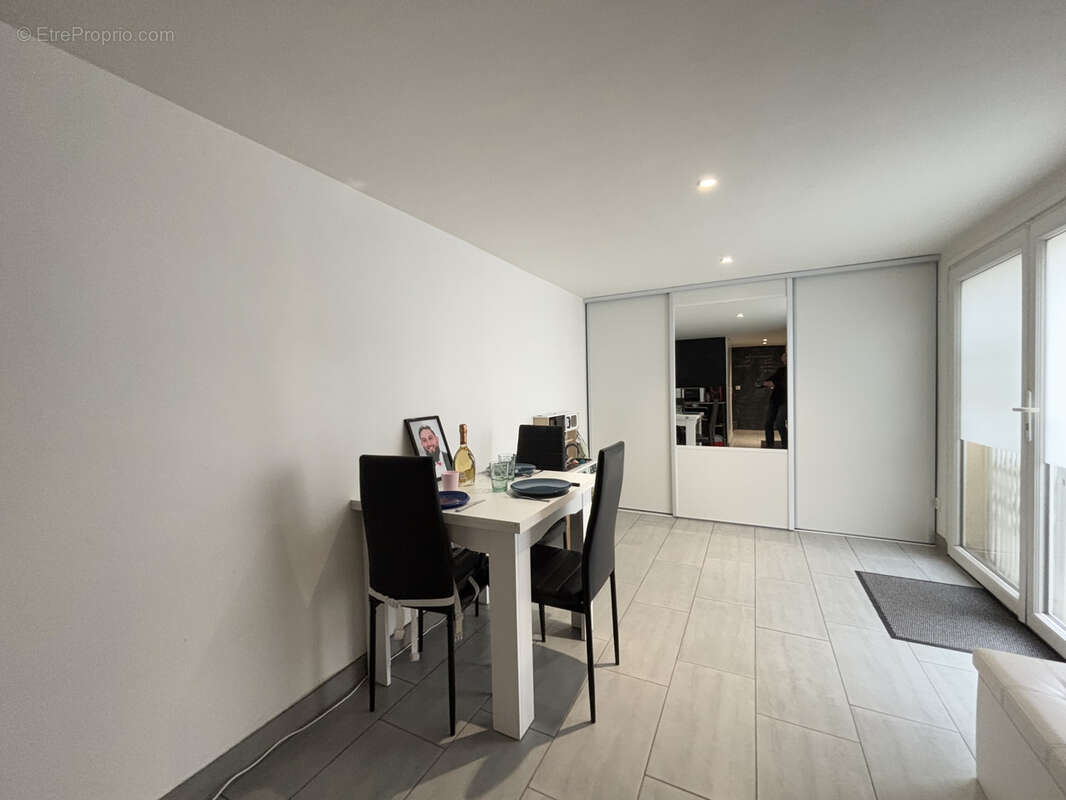 Maison à SARTROUVILLE