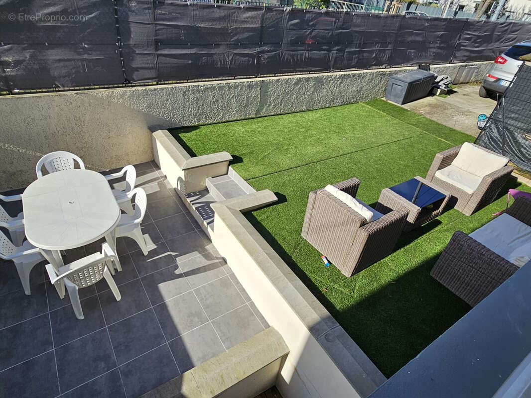 Maison à SARTROUVILLE