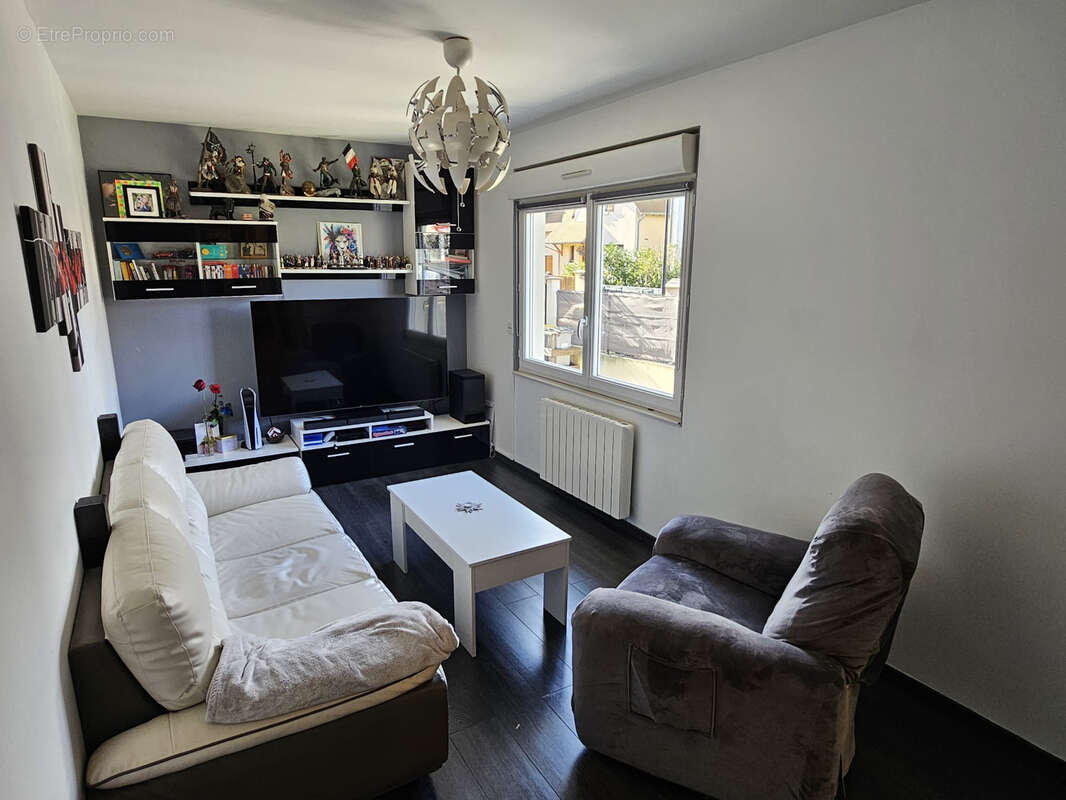 Maison à SARTROUVILLE