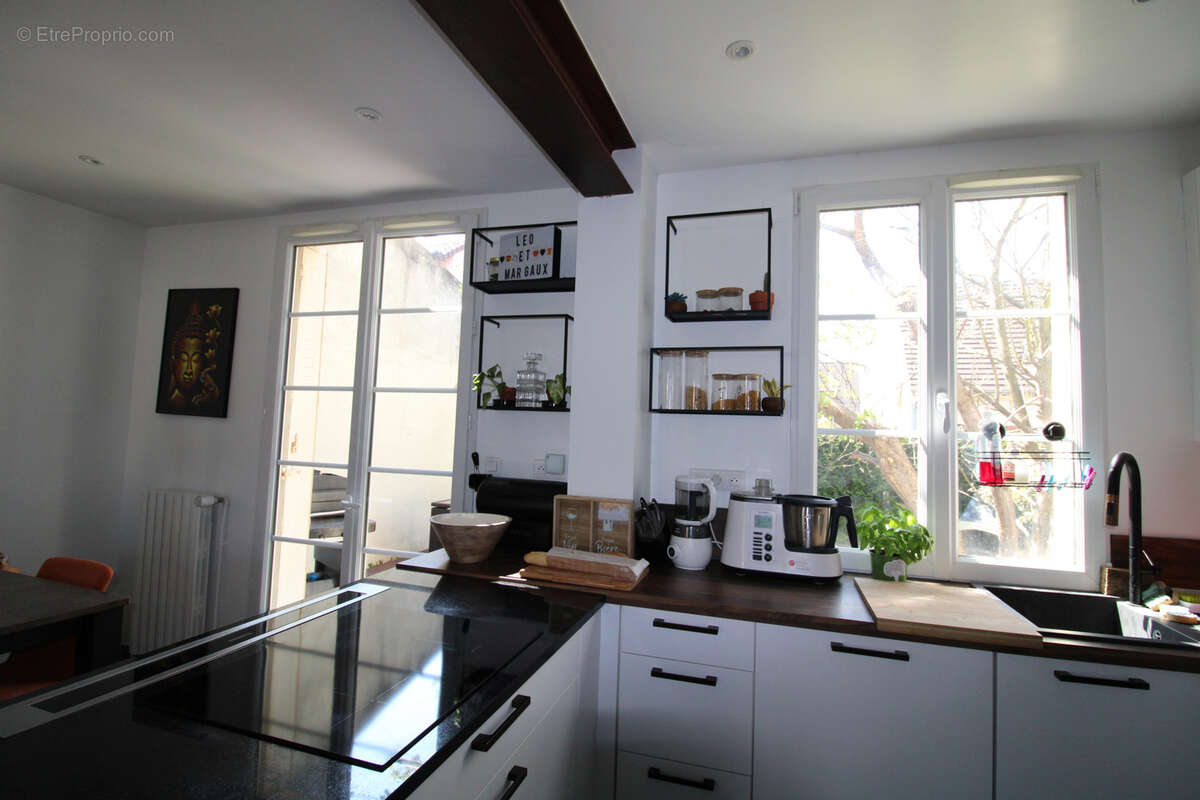 Maison à SARTROUVILLE