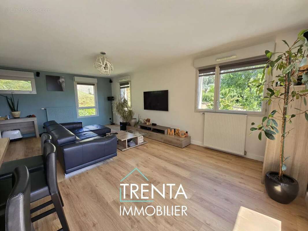 Appartement à VOIRON