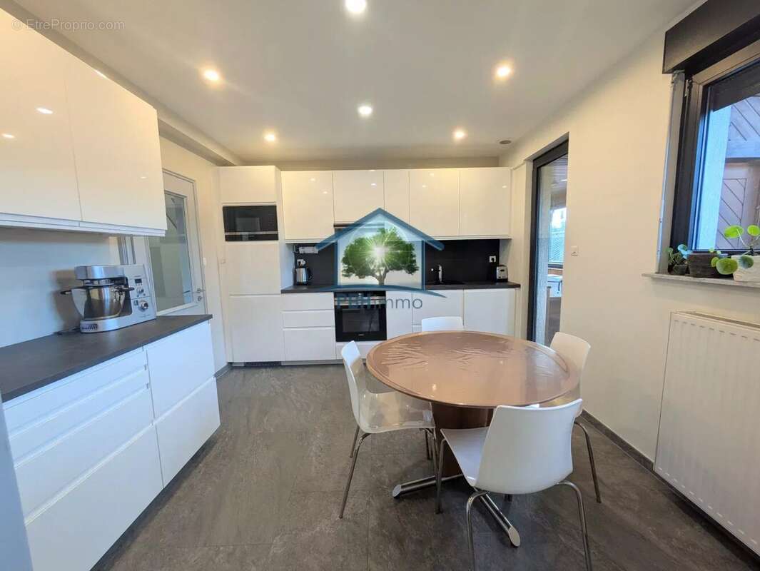 Maison à OBERMODERN-ZUTZENDORF