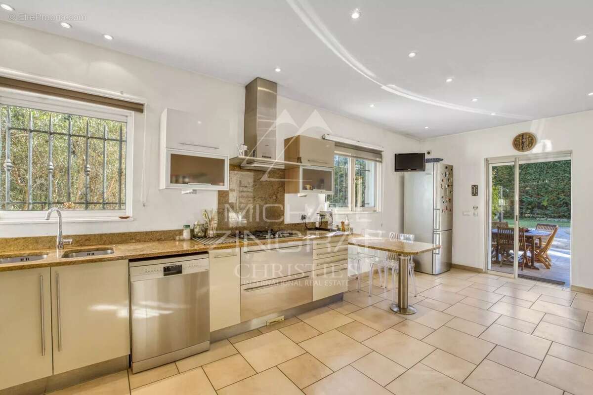 Maison à MANDELIEU-LA-NAPOULE