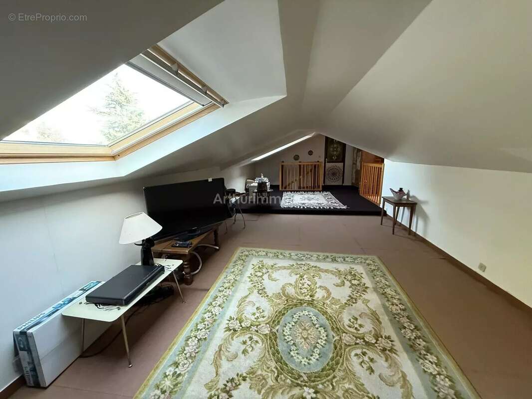 Maison à SOISY-SUR-SEINE