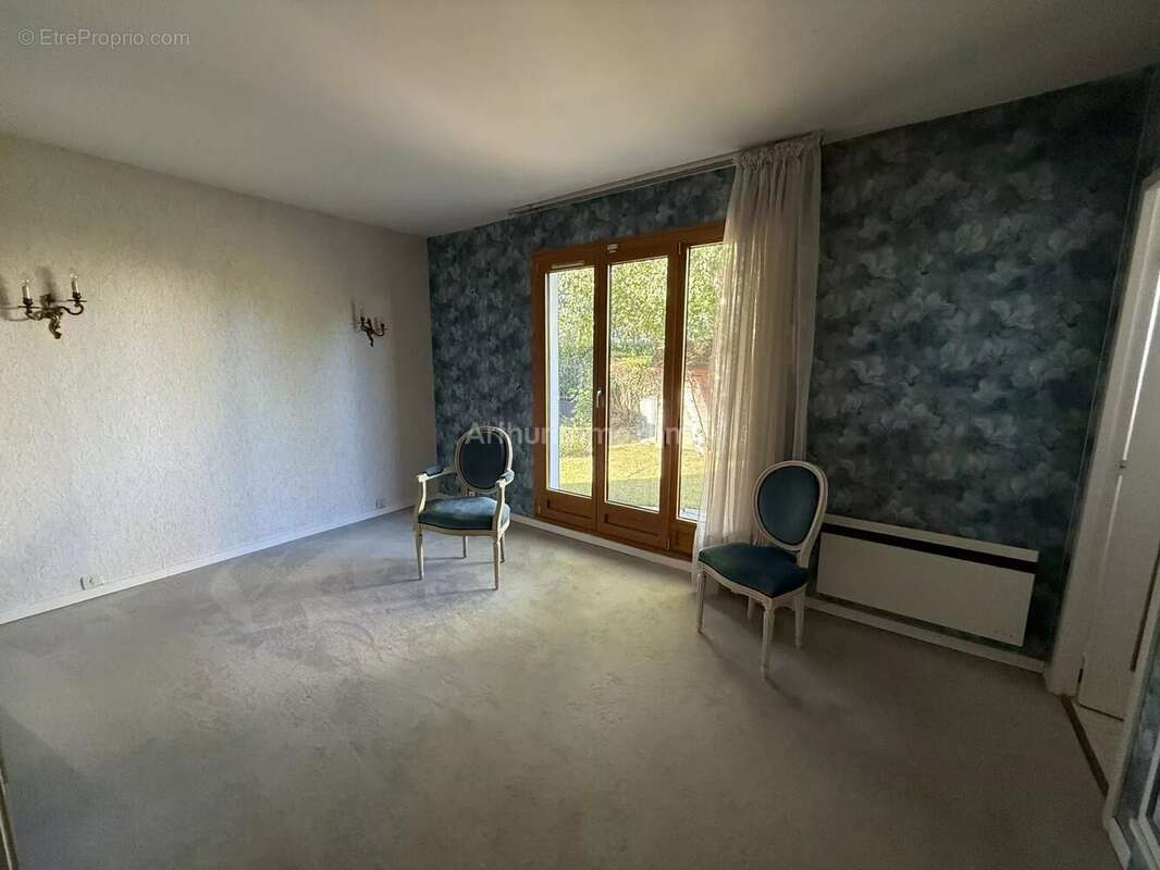 Maison à SOISY-SUR-SEINE