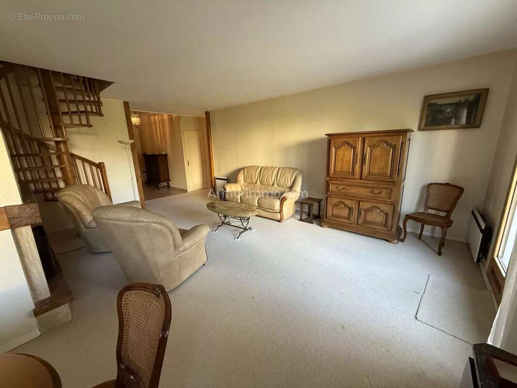 Maison à SOISY-SUR-SEINE