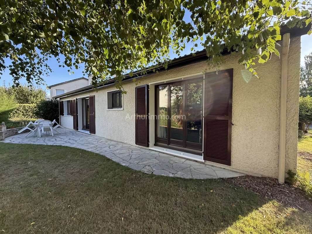 Maison à SOISY-SUR-SEINE