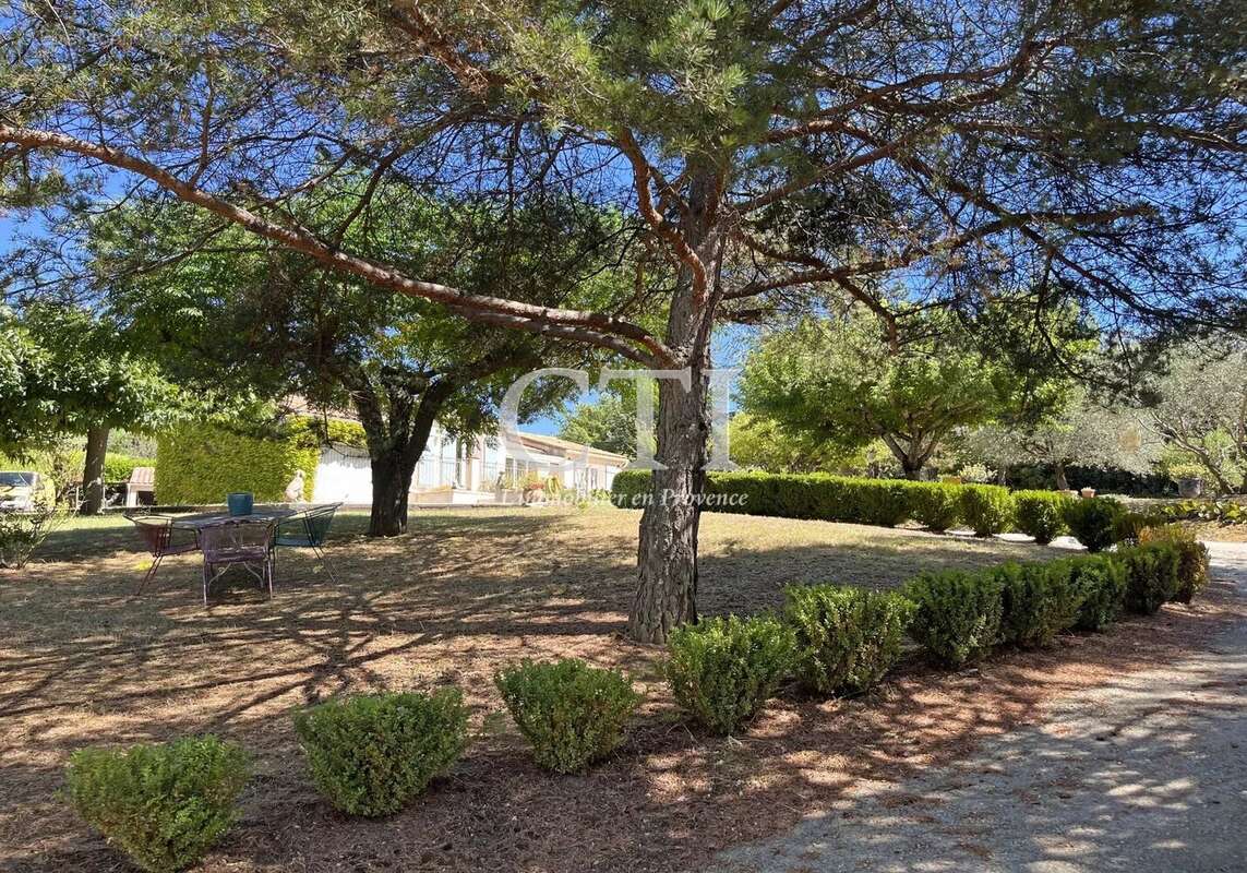 Maison à VAISON-LA-ROMAINE