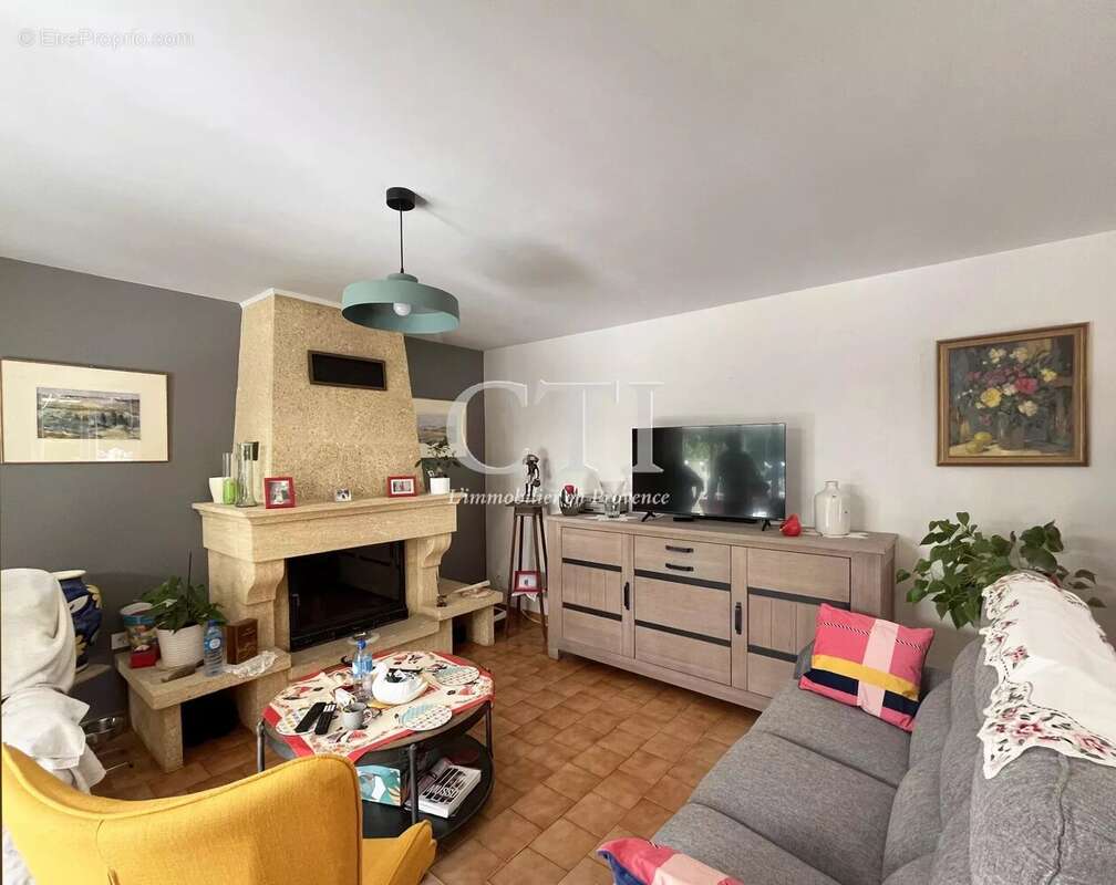 Maison à VAISON-LA-ROMAINE