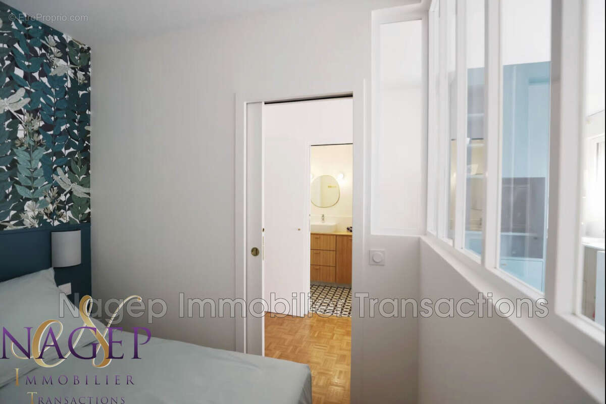 Appartement à PARIS-16E