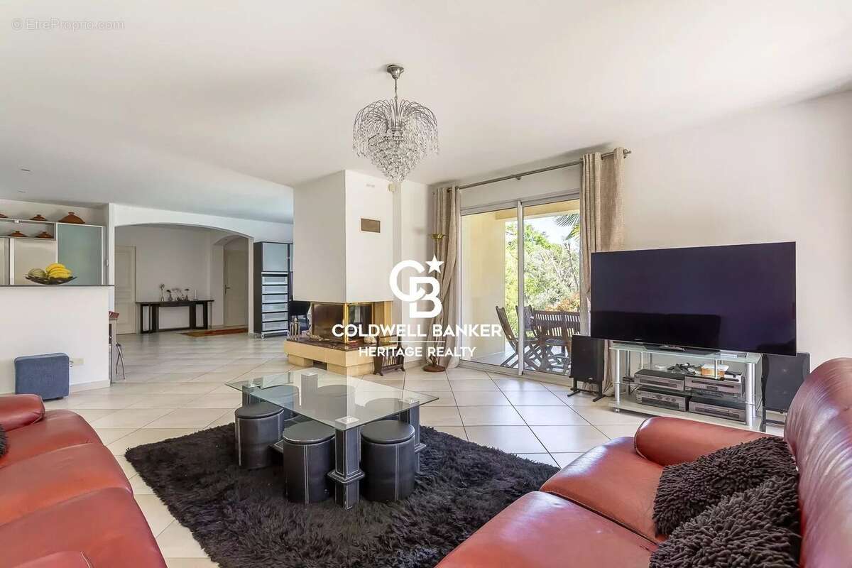 Maison à FRANCHEVILLE